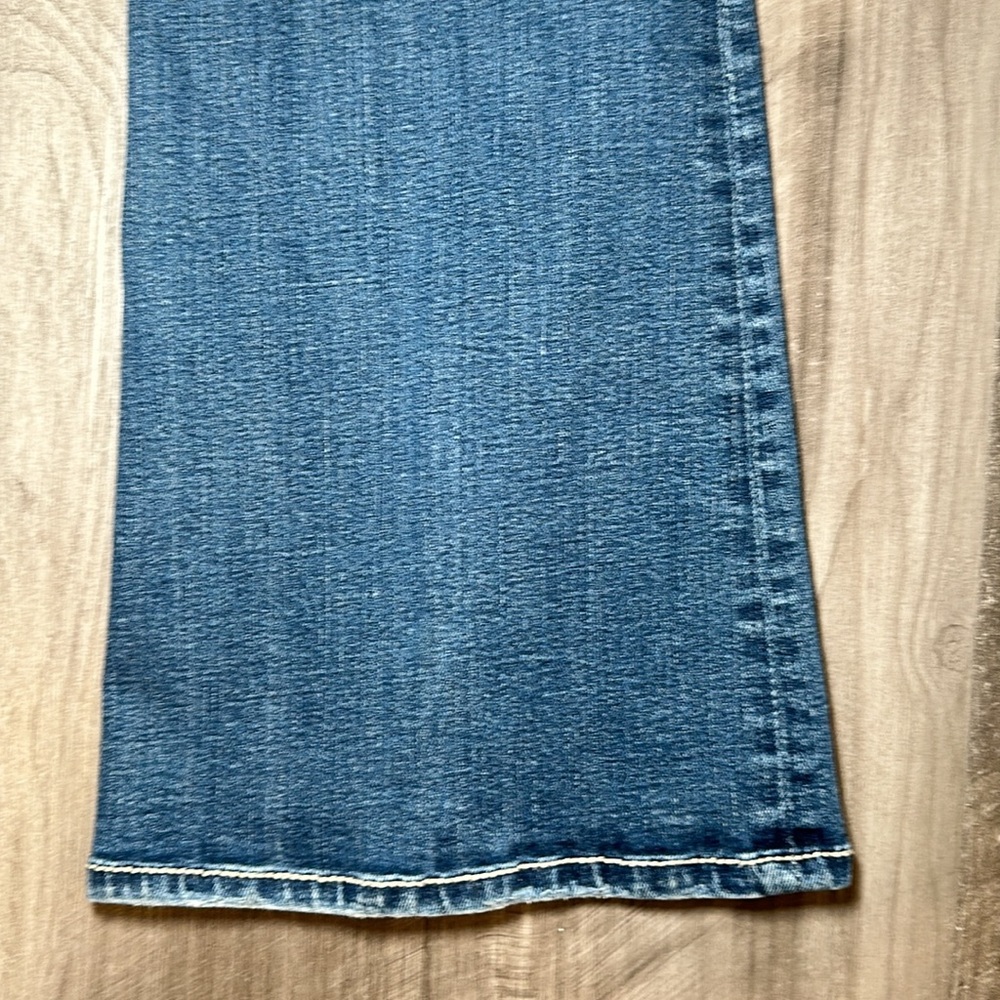 BKE Gabby Curvy High Rise Flare Jeans - 30 - Picture 3 of 8